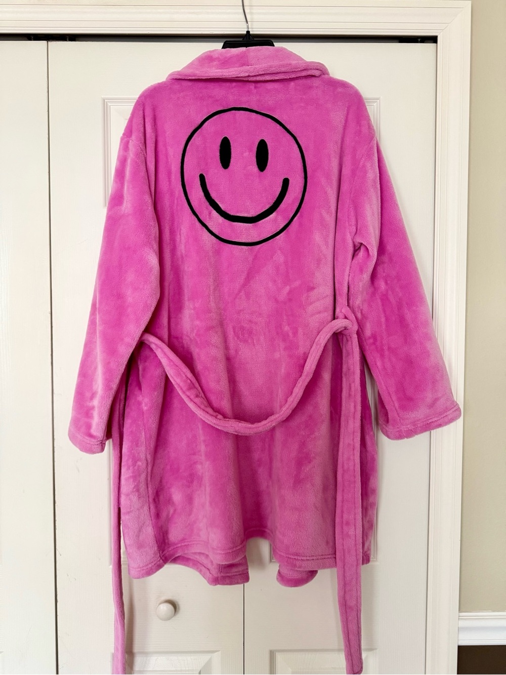 Victoria’s Secret PINK happy short plush bathrobe 🩷